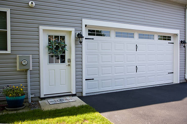24/7 Emergency Garage Door Panel Replacement experts in Springville, IA